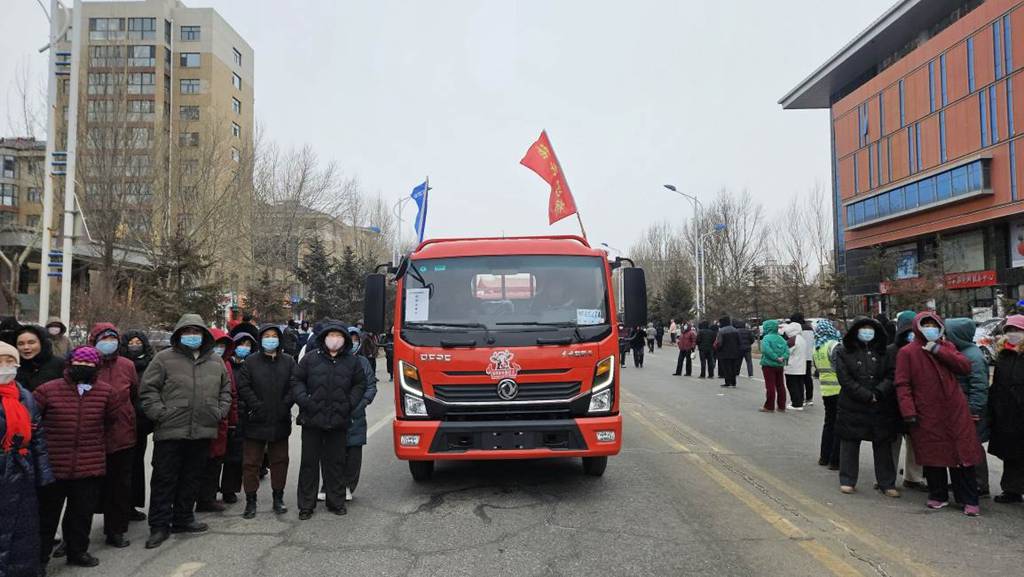 茫茫草原牛羊壮，东风轻卡美名扬 - 第5张
