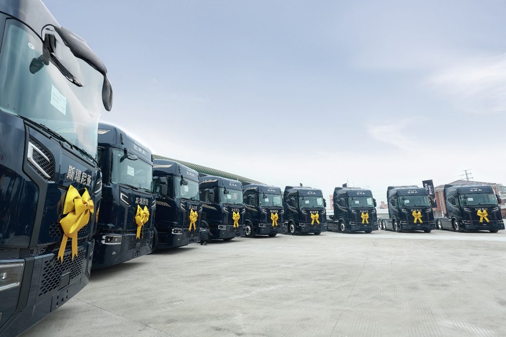 首批交付，全速启航NEXT ERA重卡首批客户交付暨交付中心开业仪式圆满举行 - 第5张
