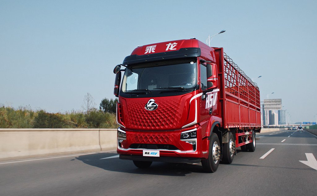 女麦客的最爱！乘龙H5V斩获2026卡姐推荐“绿通房车”大奖 - 第5张