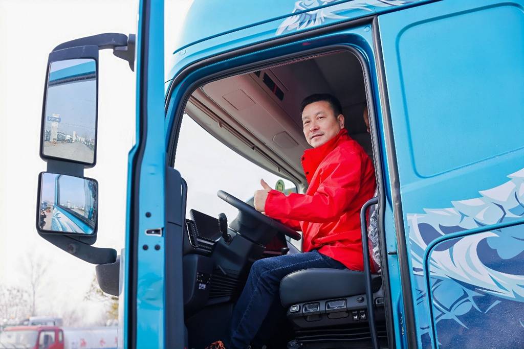 40位中长途客户齐聚阜阳！实况试驾东风天龙新KL，硬核实测龙擎3.0⁺真实力 - 第6张