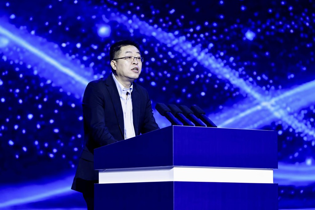 向新而立 大道同行 2026新上汽红岩产品焕新暨全球合作伙伴峰会圆满召开 - 第3张 - 提加商用车网 向新而立 大道同行 2026新上汽红岩产品焕新暨全球合作伙伴峰会圆满召开 - 第3张