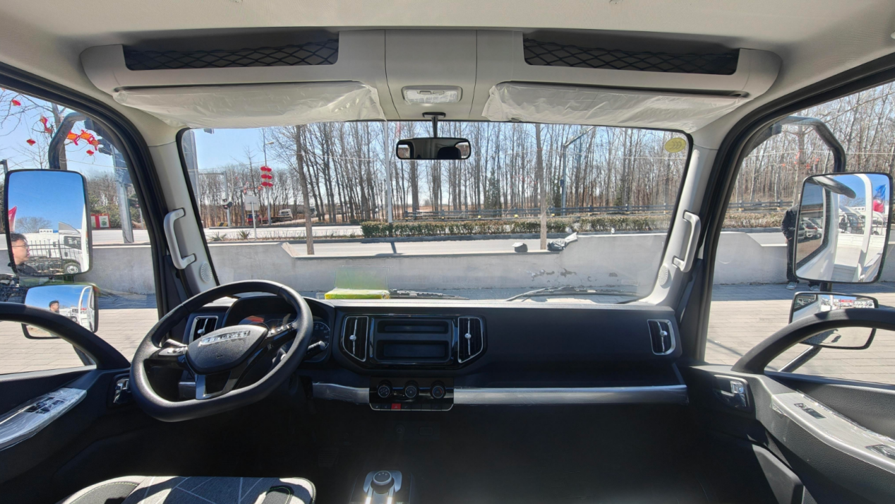 时代领航M5纯电轻卡:如何成为全场景高效赚钱利器 - 第7张 - 提加商用车网 时代领航M5纯电轻卡:如何成为全场景高效赚钱利器 - 第7张