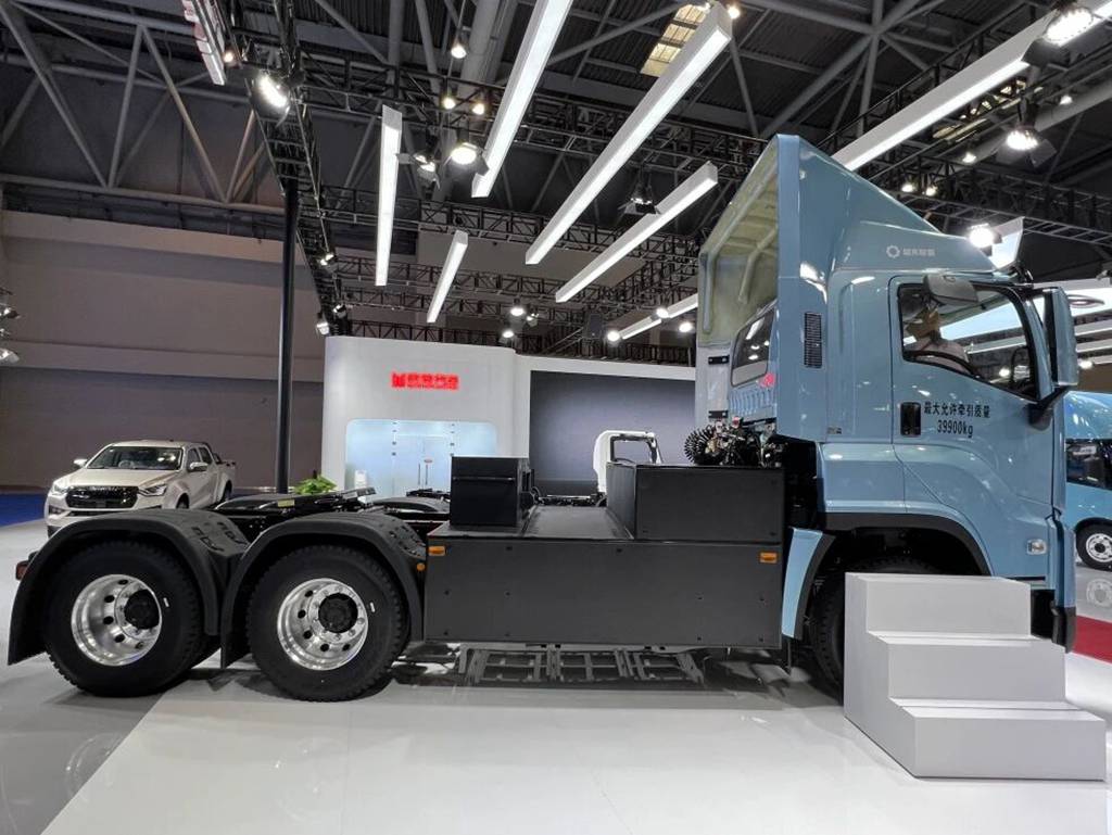 创富优选丨开工即冲刺!论“特种兵式运输”,只服庆铃铃界超充重卡 - 第4张 - 提加商用车网 创富优选丨开工即冲刺!论“特种兵式运输”,只服庆铃铃界超充重卡 - 第4张