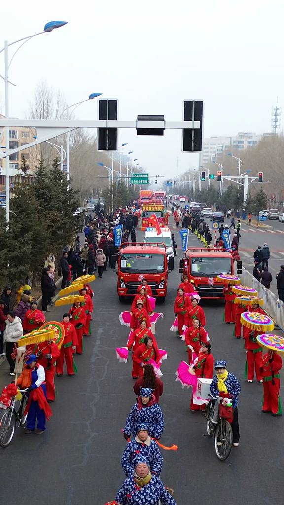 新春锣鼓闹元宵，东风股份创高潮——东风多利卡成张北新春社火活动“新明星” - 第2张