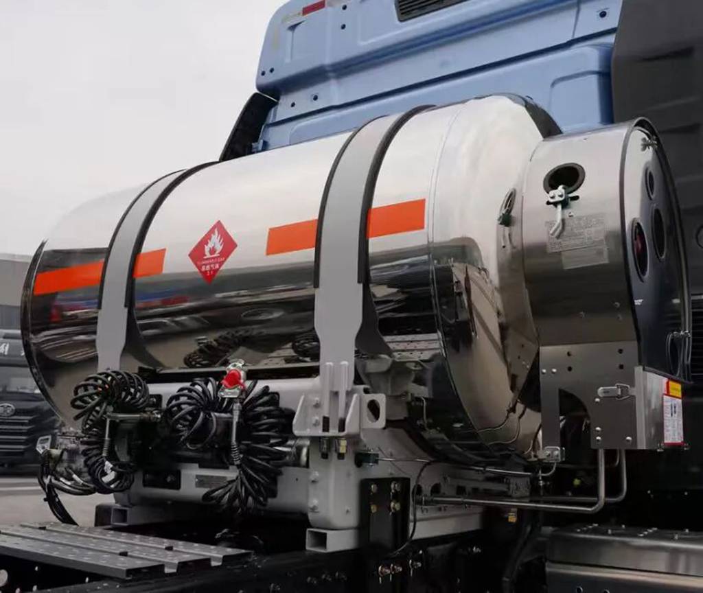 J6 Pro 6SV3 LNG牵引车：每一程，实力锋芒尽显 - 第2张