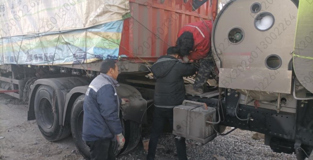 感动服务丨一汽解放极速救援,为生鲜运输保驾护航 - 第2张 - 提加商用车网 感动服务丨一汽解放极速救援,为生鲜运输保驾护航 - 第2张