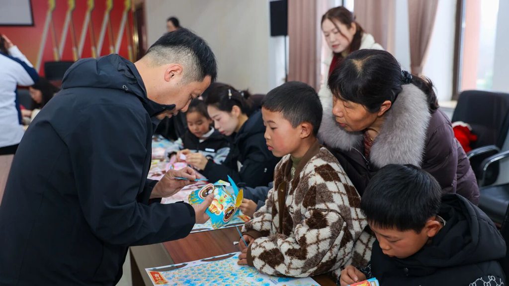 牵手童行 共绘成长丨“牵手・瑞风行动” 驶入舒城县光明村 用科技温情暖童心 - 第3张 - 提加商用车网 牵手童行 共绘成长丨“牵手・瑞风行动” 驶入舒城县光明村 用科技温情暖童心 - 第3张