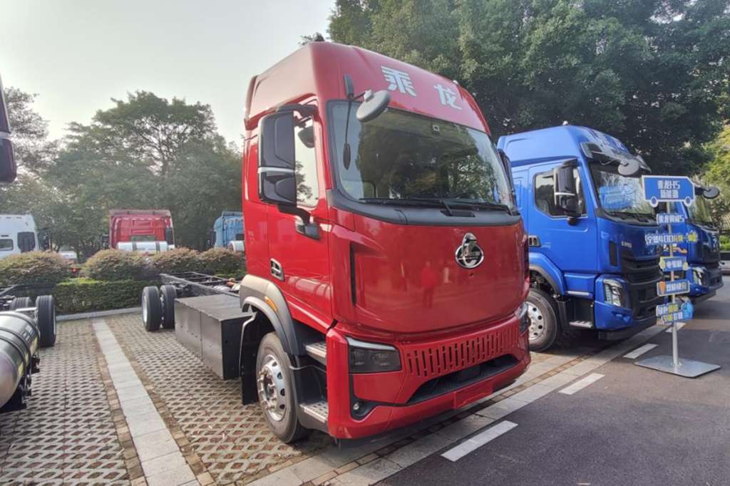 鲜乘直通车 | 换好车，开好头，乘龙翼威5纯电大单桥助力卡友开年就赚钱 - 第4张