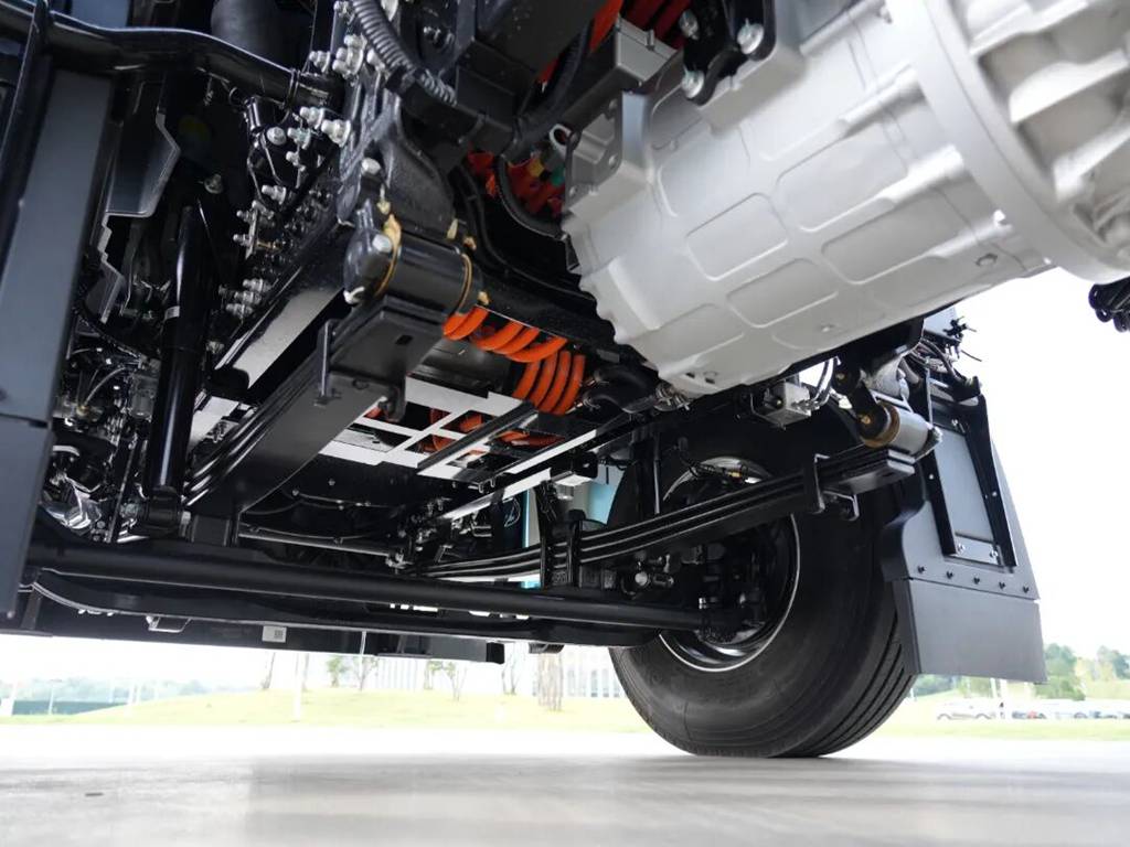 续航超520km、等效740马力！江山平顶693实力出圈 - 第2张