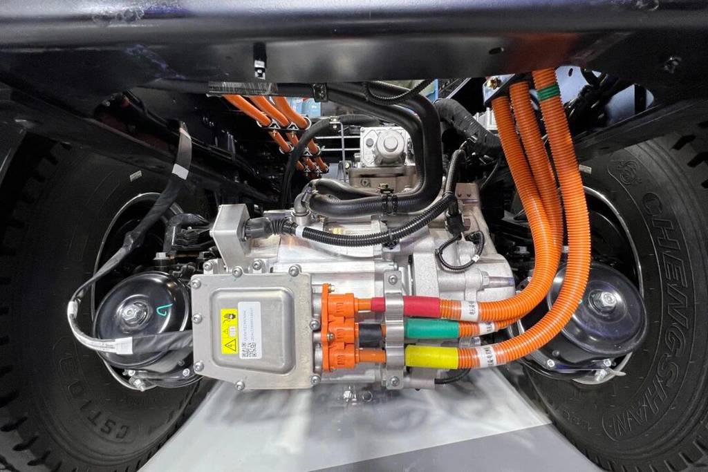 创富优选丨快充省电，多拉增富，庆铃铃界超充重卡一车“包圆” - 第3张