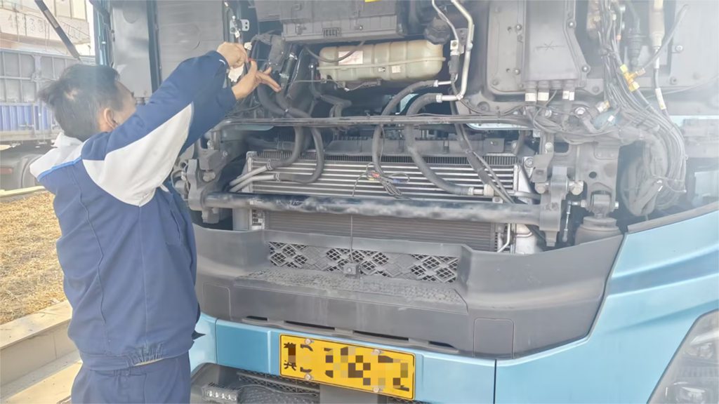 服务不打烊 点亮新春路！欧曼全维暖心服务筑保障 八大承诺护绿色运输 - 第5张