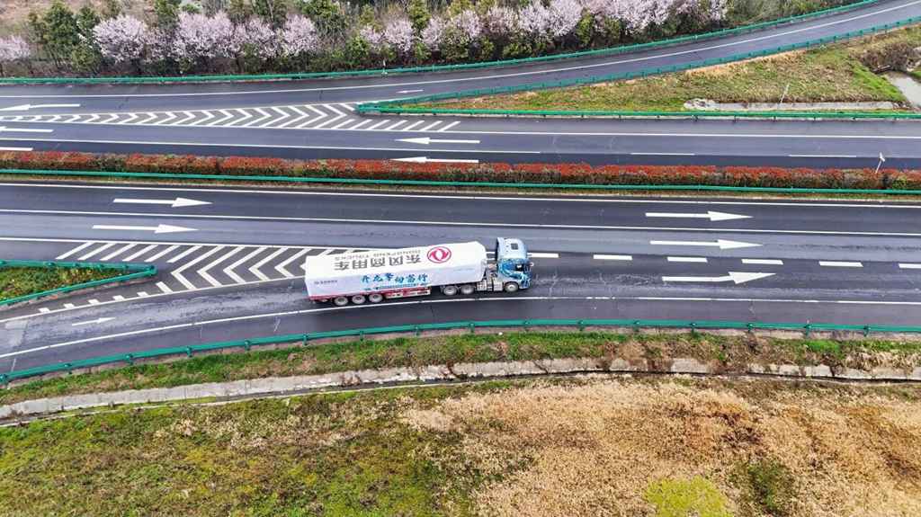 “开龙擎 向富行” 阜阳至杭州赵师傅带货试车 东风新KL 600马力综合油耗29升 - 第4张
