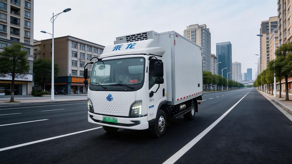 乘龙翼威2冷链纯电轻卡:冷链运输“鲜”锋 高效创富更省心 - 第1张 - 提加商用车网 乘龙翼威2冷链纯电轻卡:冷链运输“鲜”锋 高效创富更省心 - 第1张