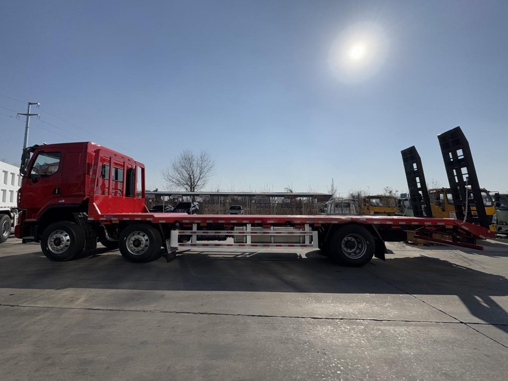 乘龙H5 6×2平板运输车：潍柴芯赋能 长轴稳护航 创富领跑 - 第3张