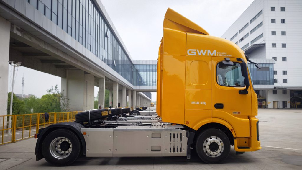 重卡行业首个百台混动订单落地，快递运输迎来低碳高效新变革 - 第4张