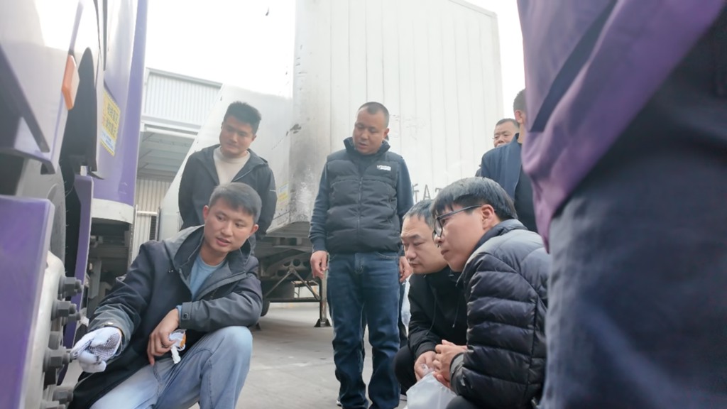 深入西北物流一线,康迈赋能轮端安全运营 - 第2张 - 提加商用车网 深入西北物流一线,康迈赋能轮端安全运营 - 第2张