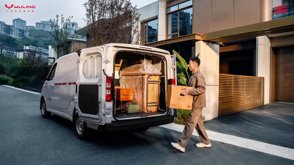 2026款五菱扬光6.98万起正式上市 三大技术引领高效创富新时代 - 第6张