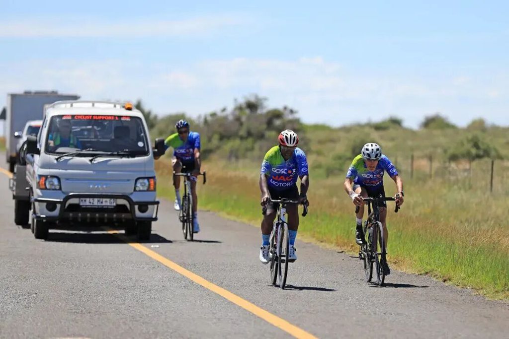 以车为媒 传递温暖——JAC 连续三年护航南非 “极限骑行・抗击饥饿”公益活动 - 第2张 - 提加商用车网 以车为媒 传递温暖——JAC 连续三年护航南非 “极限骑行・抗击饥饿”公益活动 - 第2张