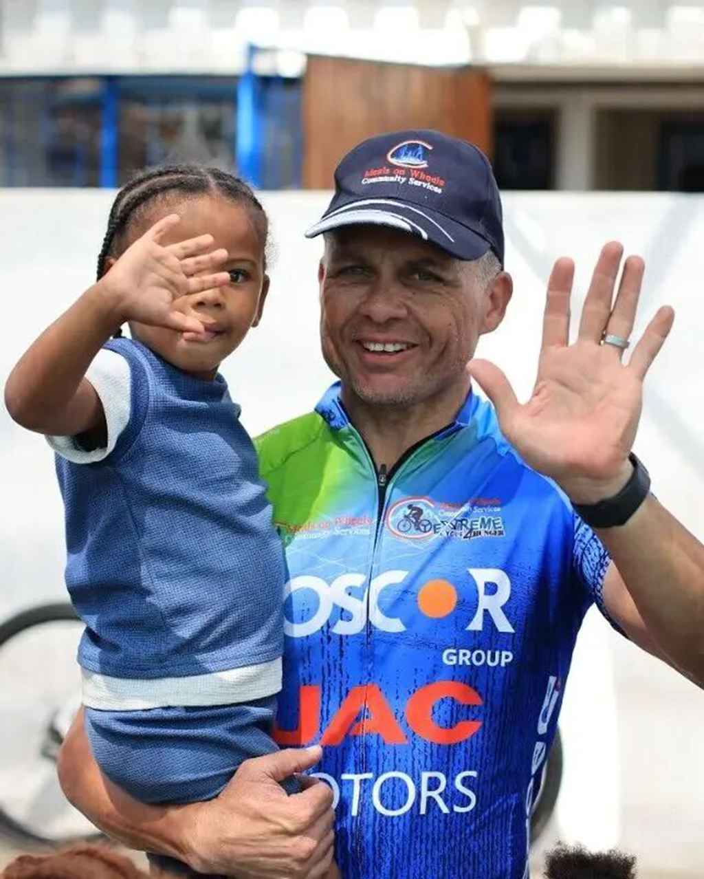 以车为媒 传递温暖——JAC 连续三年护航南非 “极限骑行・抗击饥饿”公益活动 - 第4张 - 提加商用车网 以车为媒 传递温暖——JAC 连续三年护航南非 “极限骑行・抗击饥饿”公益活动 - 第4张