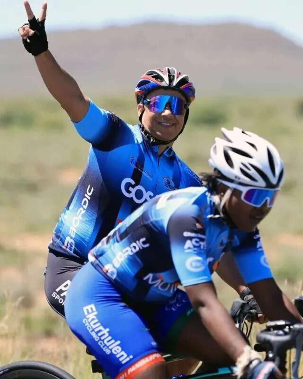 以车为媒 传递温暖——JAC 连续三年护航南非 “极限骑行・抗击饥饿”公益活动 - 第5张 - 提加商用车网 以车为媒 传递温暖——JAC 连续三年护航南非 “极限骑行・抗击饥饿”公益活动 - 第5张