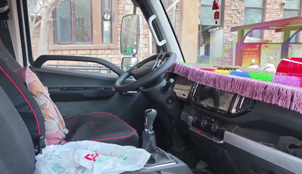 动力足、装载强！领航S1气刹小卡：陈师傅货运路上的新搭档 - 第4张