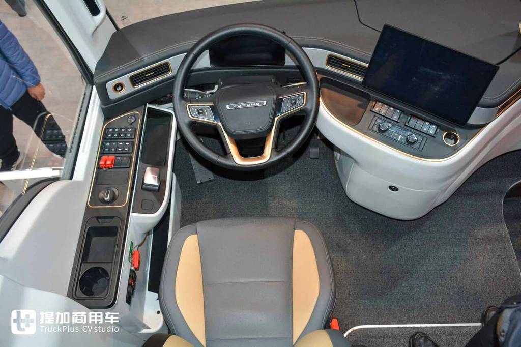 2025Busworld客车展｜挑战欧洲豪华大巴，荣获“最佳客车”大奖！宇通T14E纯电动旅游巴士到底强在哪里？ - 第17张