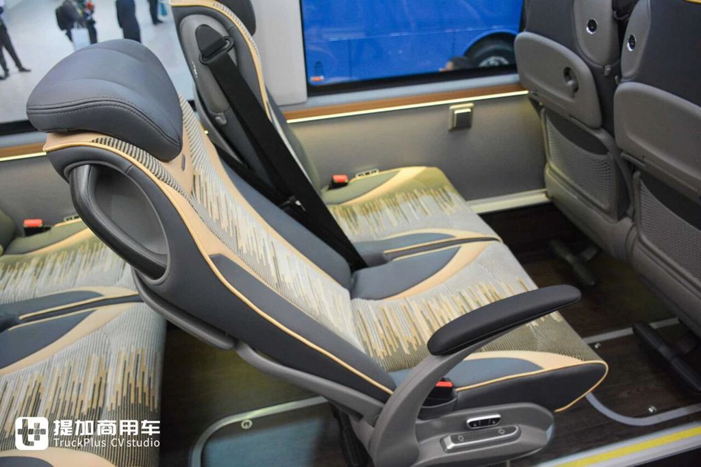 2025Busworld客车展｜挑战欧洲豪华大巴，荣获“最佳客车”大奖！宇通T14E纯电动旅游巴士到底强在哪里？ - 第22张