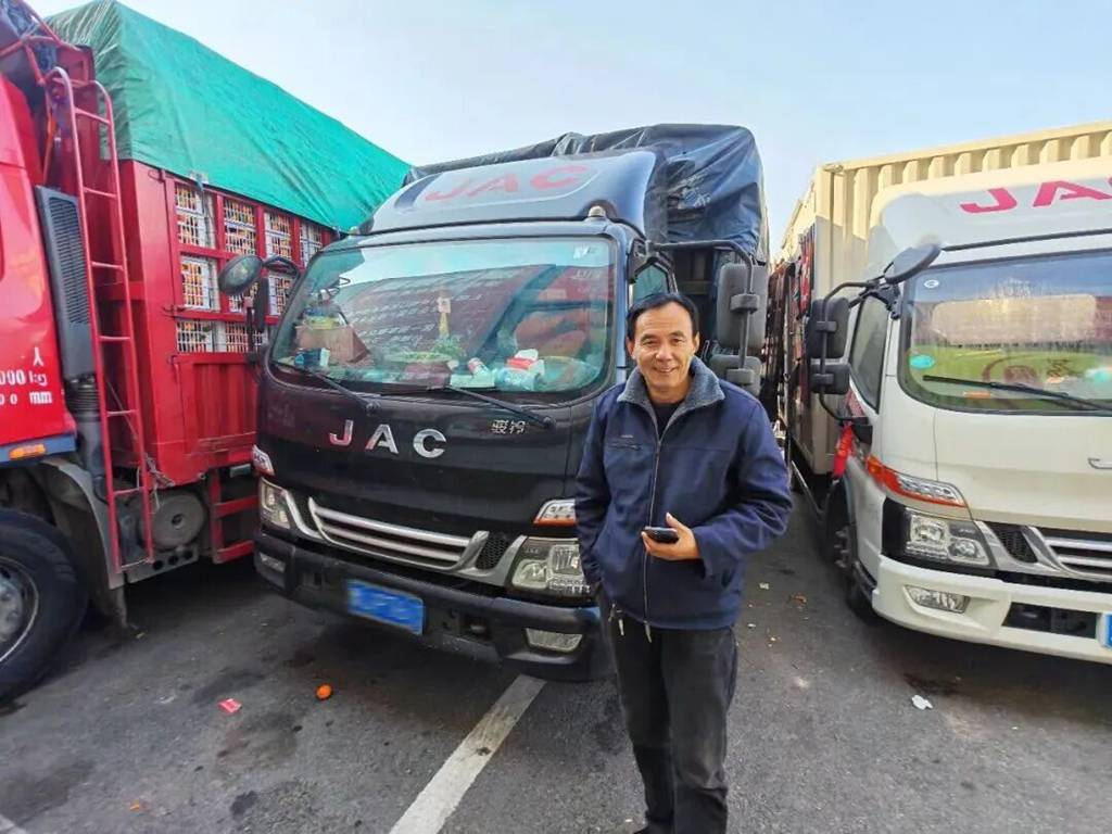 【江淮1卡车友记·五十七】王师傅:一辆骏铃11年跑50万公里,跑出一家人的安稳生活 - 第1张 - 提加商用车网 【江淮1卡车友记·五十七】王师傅:一辆骏铃11年跑50万公里,跑出一家人的安稳生活 - 第1张