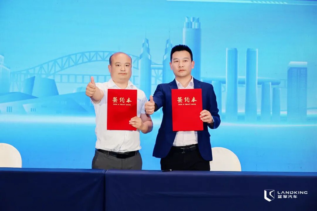 双星闪耀山城！潍柴蓝擎X7超混/LNG轻卡正式上市，续航省钱都出色！ - 第6张