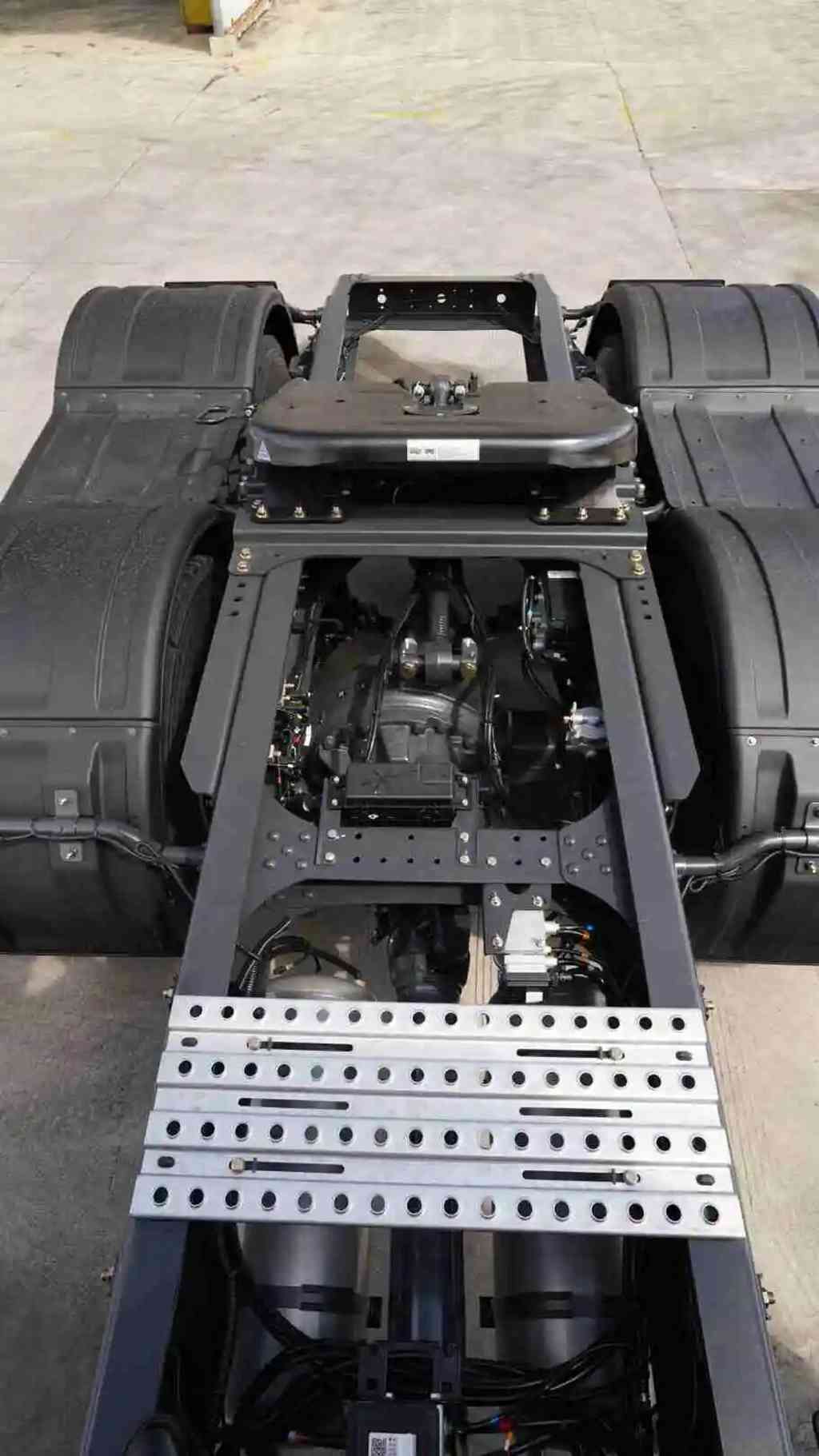 鲜乘直通车 | 不要再开浪费人类token的车了，来试试乘龙H7 Pro纯电牵引车！ - 第3张