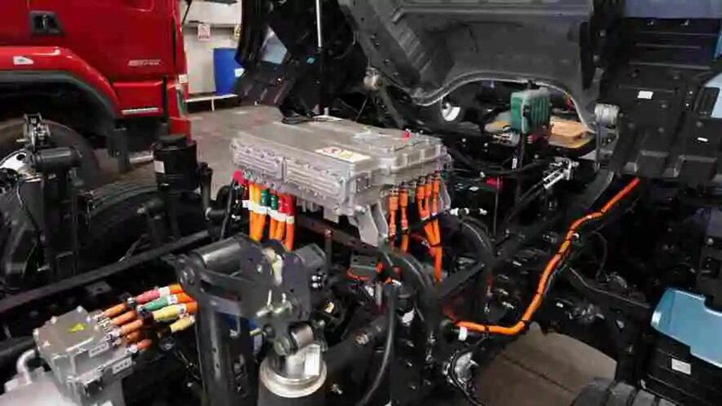 鲜乘直通车 | 越跑越值，越开越赚：乘龙H5超轻版纯电牵引车用里程续写前程，用实力兑现收益 - 第3张