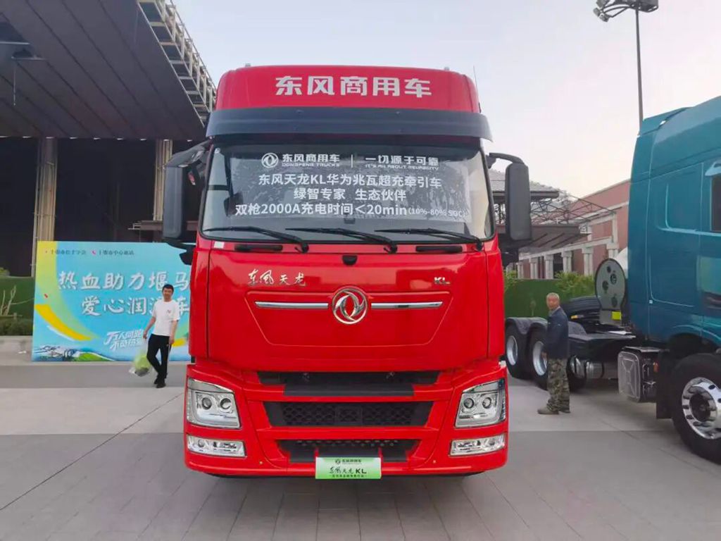 硬核双车亮相堰马！东风商用车两大主力车型领跑物流运输新赛道 - 第3张