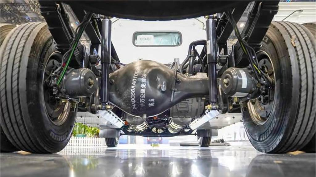 鲜乘直通车 | 老板们~这是乘龙翼威2城配物流车的简历，请查收！ - 第2张