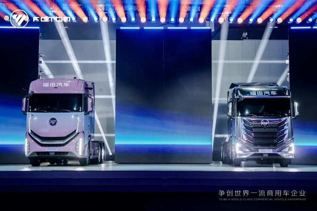 双星领驭 智启新程！欧曼银河高速公路领航和高速公路辅航重卡发布 - 第1张