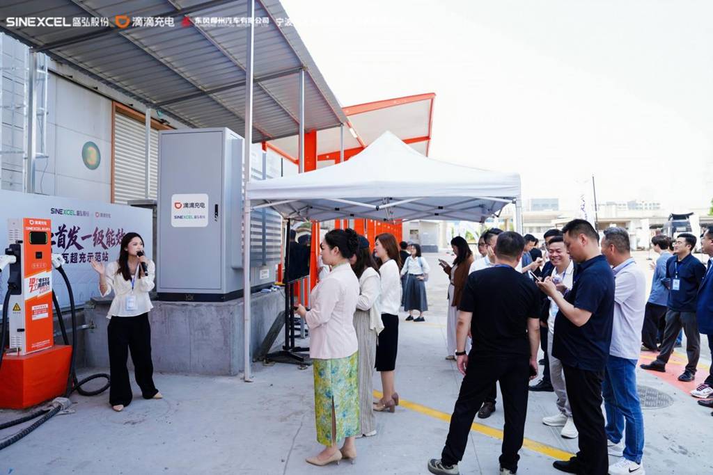 车桩网全链路节能创新落地 东风柳汽领跑重卡电动化新赛道 - 第7张