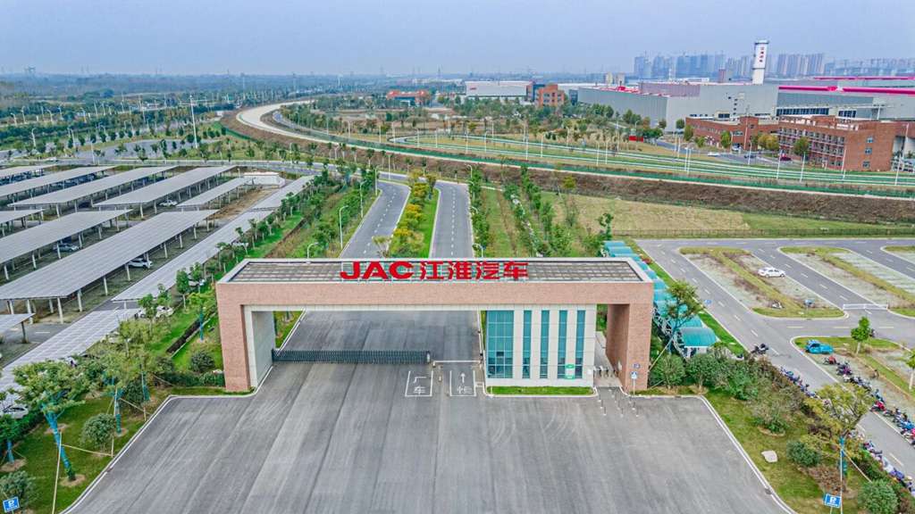 六十二载躬耕不辍 江淮商用车书写全球轻卡新篇章 - 第2张