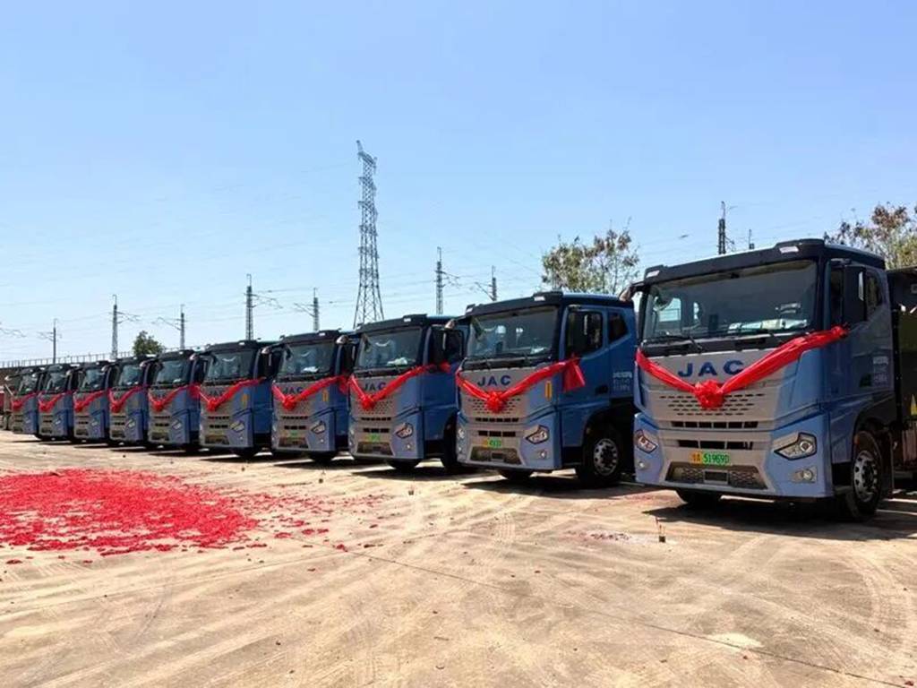 “跨”越不止！江淮跨越X7批量交付，赋能绿色运输 - 第1张