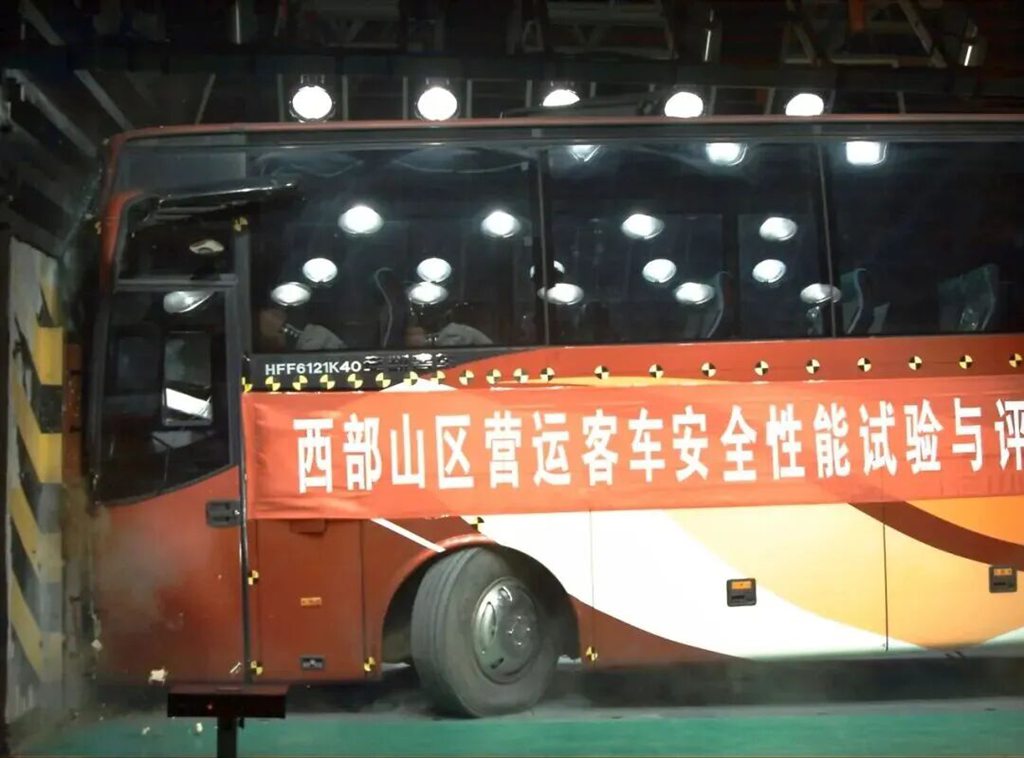 一甲子匠心坚守丨那些刻在安凯客车里的“首个” - 第8张 - 提加商用车网 一甲子匠心坚守丨那些刻在安凯客车里的“首个” - 第8张