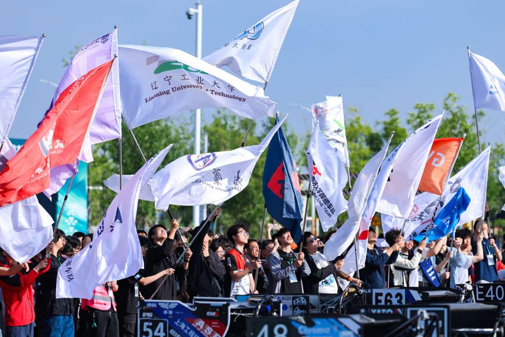 对话未来工程师，宇通小宇2.0亮相大学生方程式锦标赛 - 第3张