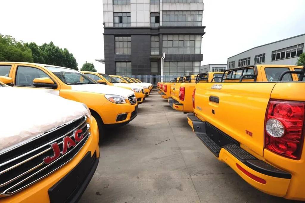 运力再升级！50台江淮T6皮卡交付中国电信 - 第2张
