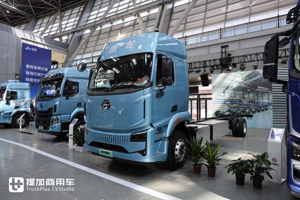 配2C超充，效率堪比燃油车？乘龙翼威5超充版大单桥深度解析 - 第1张