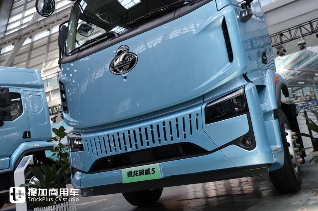 配2C超充，效率堪比燃油车？乘龙翼威5超充版大单桥深度解析 - 第11张