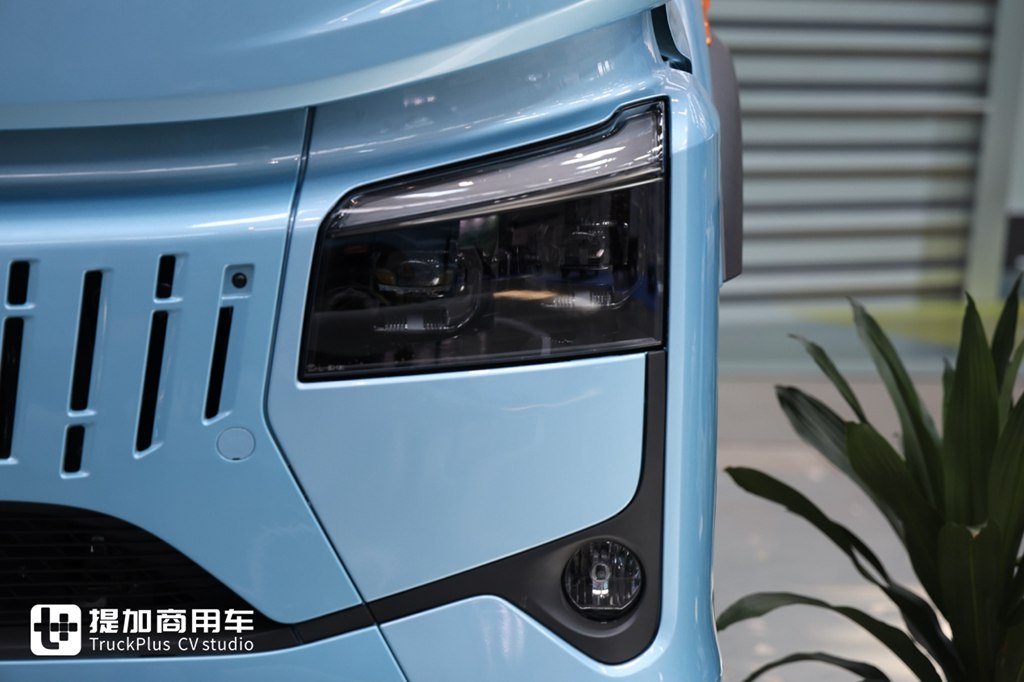 配2C超充，效率堪比燃油车？乘龙翼威5超充版大单桥深度解析 - 第13张
