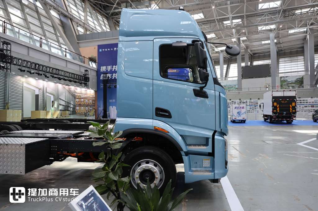 配2C超充，效率堪比燃油车？乘龙翼威5超充版大单桥深度解析 - 第14张
