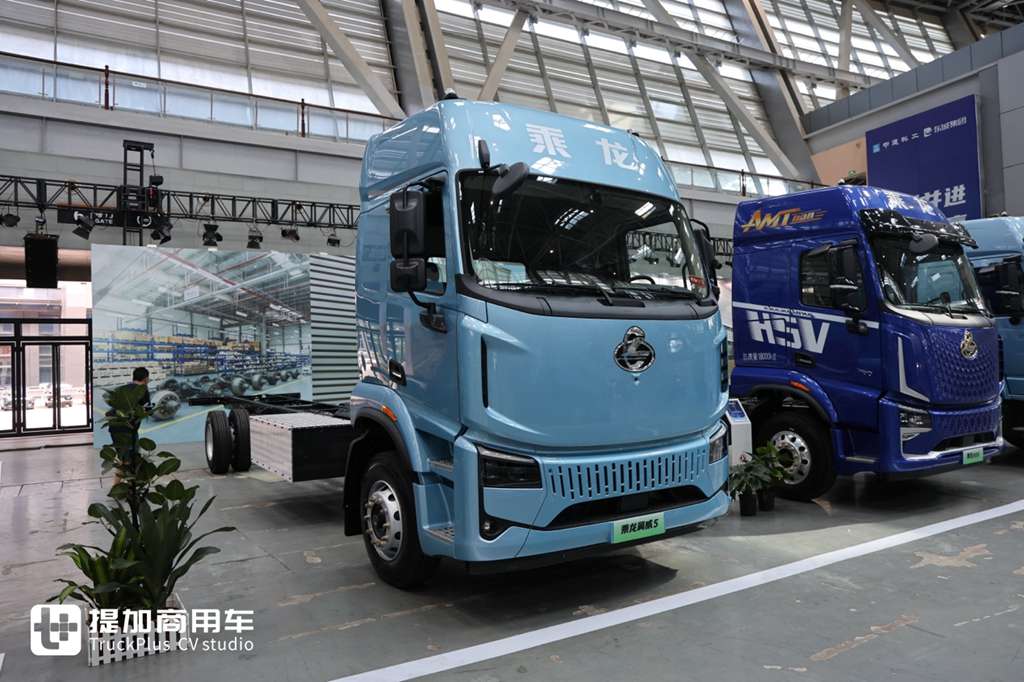 配2C超充，效率堪比燃油车？乘龙翼威5超充版大单桥深度解析 - 第2张