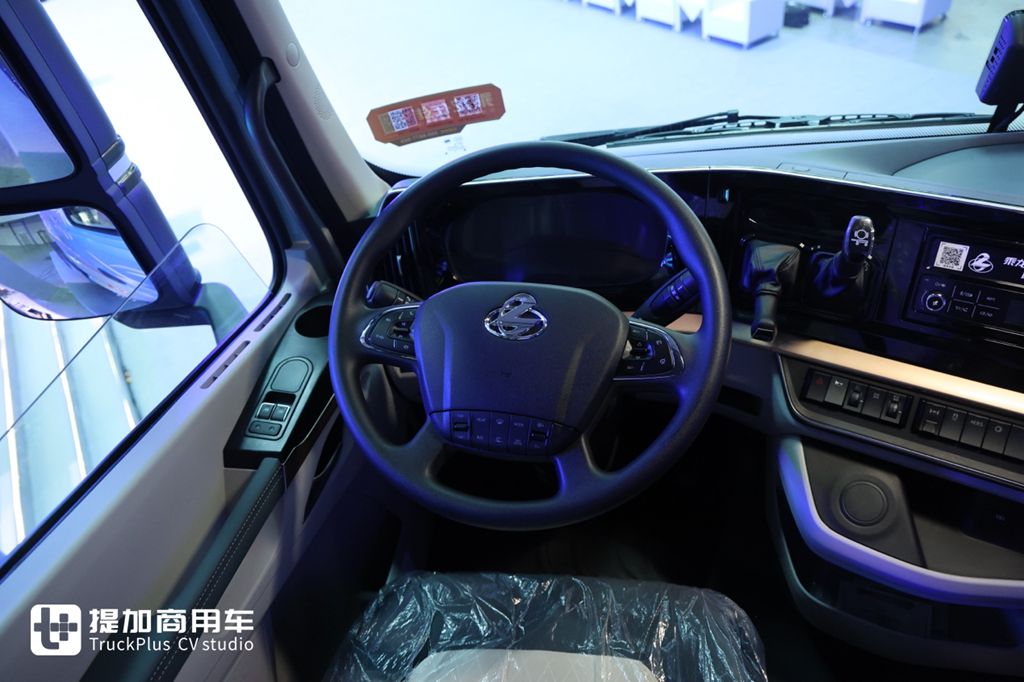 近千匹马力、每公里低至1度电!乘龙翼威5超能版深度解析 - 第12张 - 提加商用车网 近千匹马力、每公里低至1度电!乘龙翼威5超能版深度解析 - 第12张