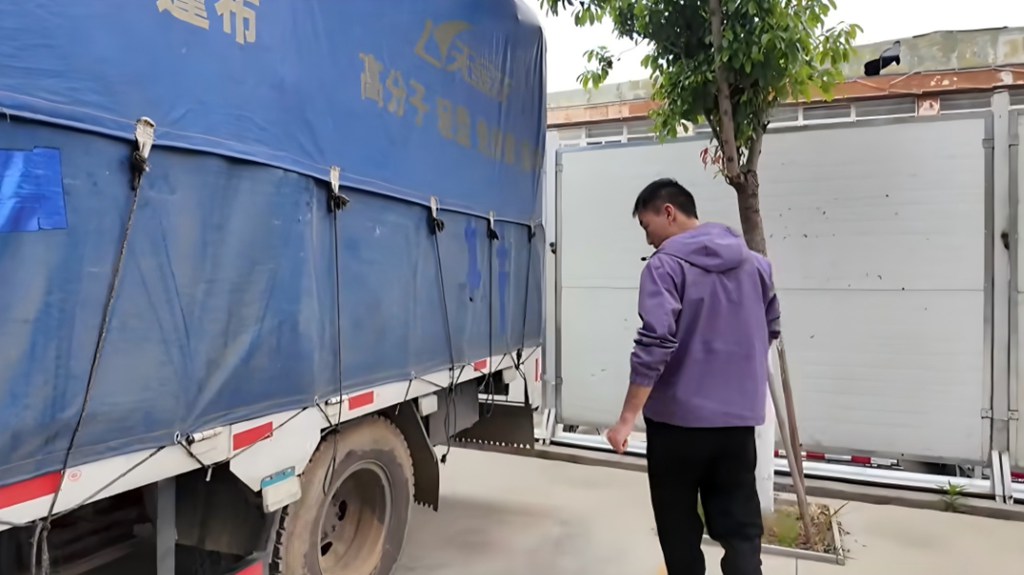 鲜乘老友记 | 好开好用,程师傅的乘龙翼威2电动轻卡用车实录 - 第3张 - 提加商用车网 鲜乘老友记 | 好开好用,程师傅的乘龙翼威2电动轻卡用车实录 - 第3张