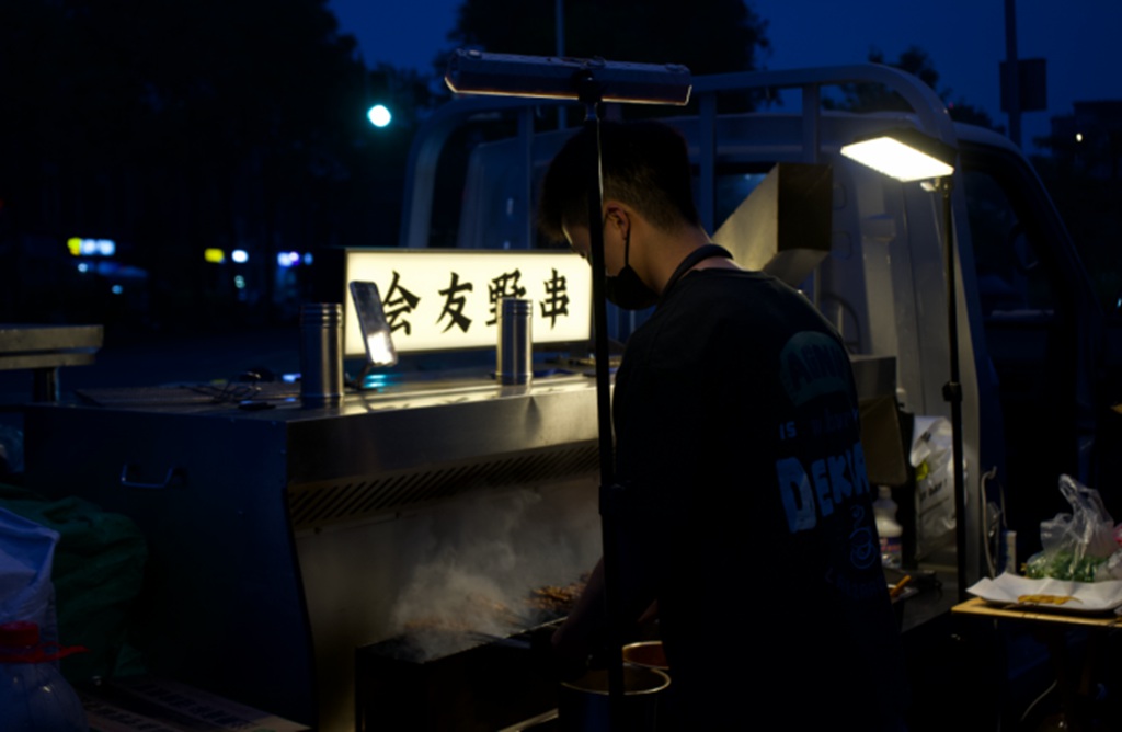 从追风少年到烧烤摊主理人|祥菱V5新能源微卡助成都叶师傅生活无忧! - 第4张 - 提加商用车网 从追风少年到烧烤摊主理人|祥菱V5新能源微卡助成都叶师傅生活无忧! - 第4张