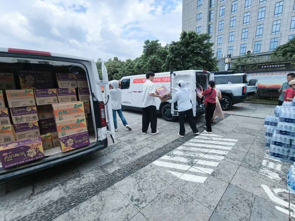 闻“汛”而动!福田卡文汽车全力驰援灾区,凝聚爱心运力共筑防汛坚实屏障 - 第2张 - 提加商用车网 闻“汛”而动!福田卡文汽车全力驰援灾区,凝聚爱心运力共筑防汛坚实屏障 - 第2张
