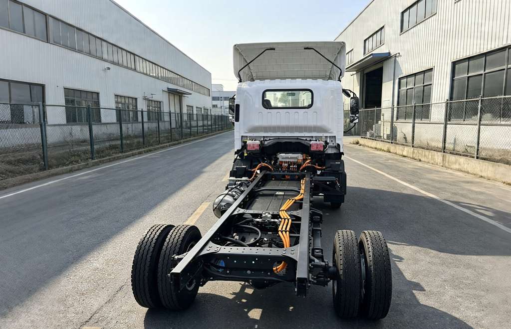 鲜乘直通车| 算清运营账:乘龙翼威2小霸龙为何敢称“超能挣钱”? - 第3张 - 提加商用车网 鲜乘直通车| 算清运营账:乘龙翼威2小霸龙为何敢称“超能挣钱”? - 第3张